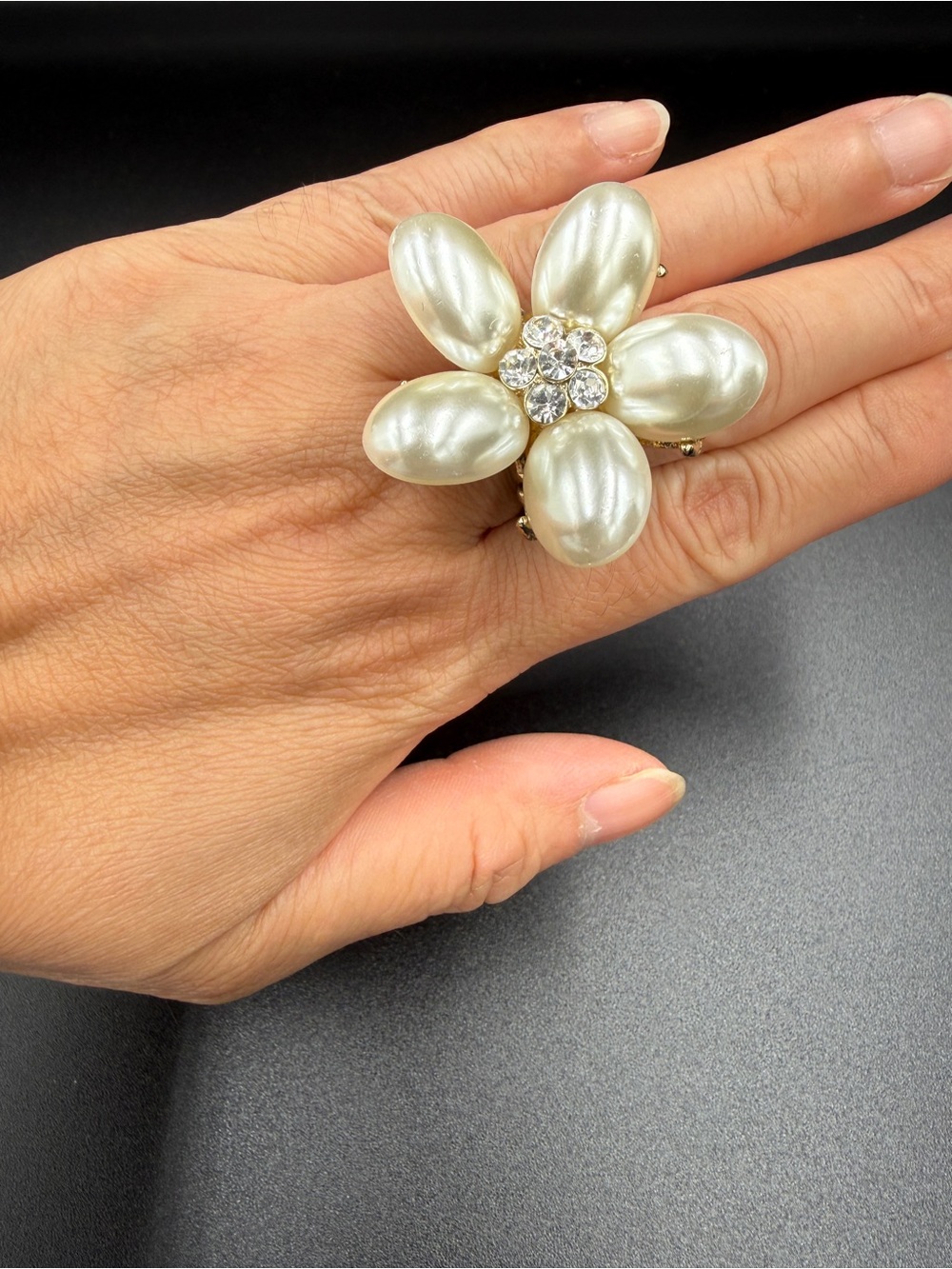 Gold Flower Pearl Cocktail Stretch Ring in White Pearls - Picture 2 of 8